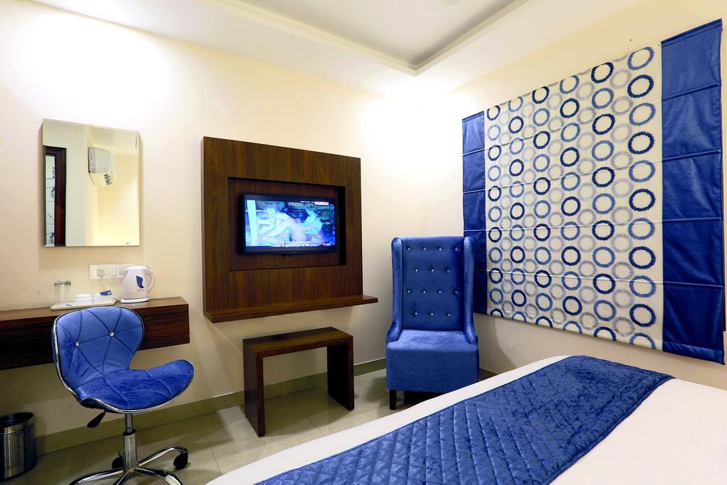 Hotel Rk Grande Ludhiana Quarto foto